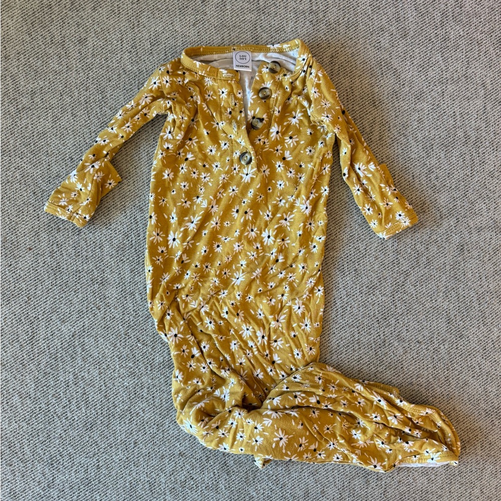 Lou Lou knotted newborn gown